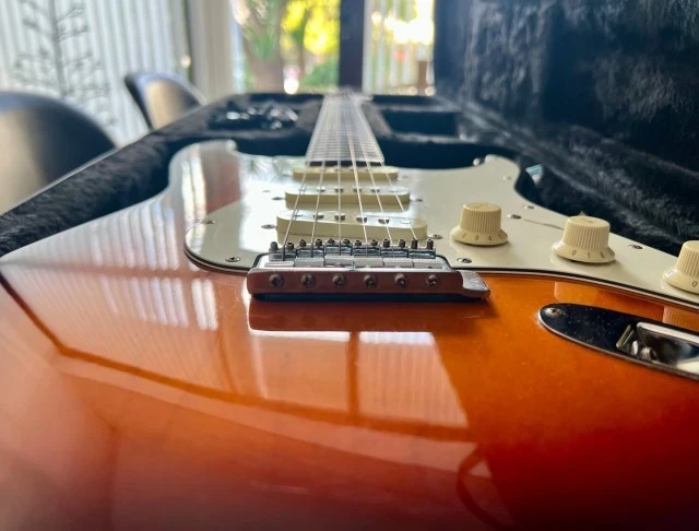 Fender Stratocaster 1994 fire-era US made Mexican specs