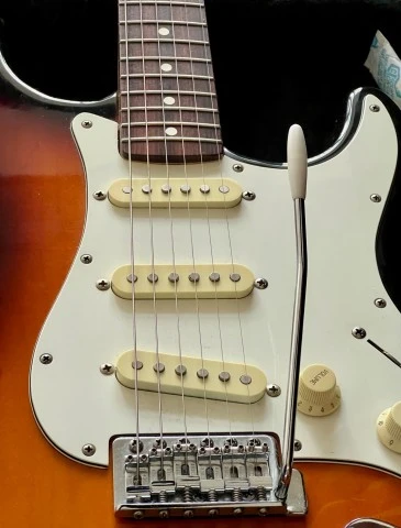 Fender Stratocaster 1994 fire-era US made Mex specs