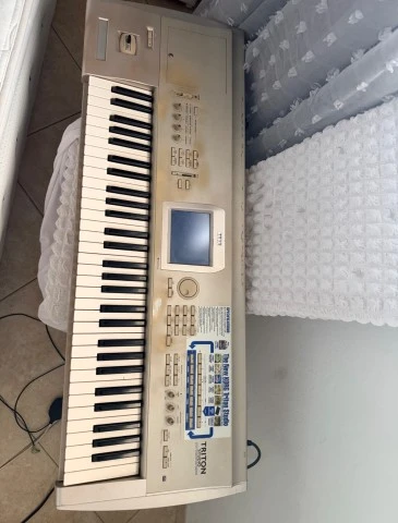 Korg Triton Studio 61’