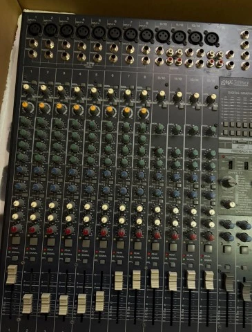 Κονσόλα YAMAHA EMX 5016 CF