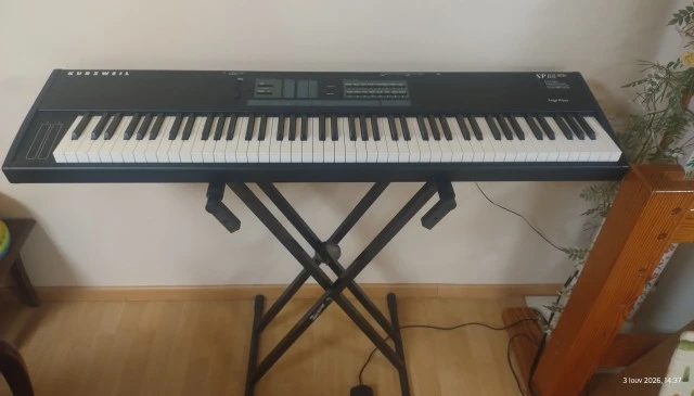 Kurzweil SP88X stage piano