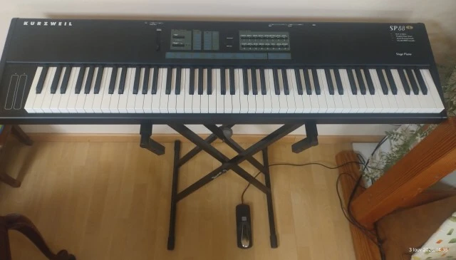 Kurzweil SP88X stage piano