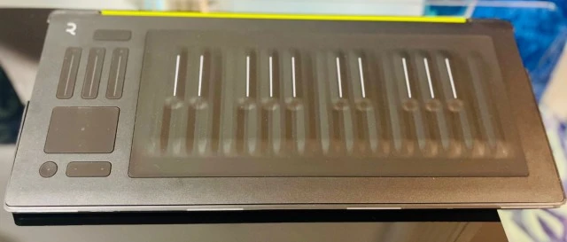 ROLI Seaboard RISE 25 USB Keyboard Controller