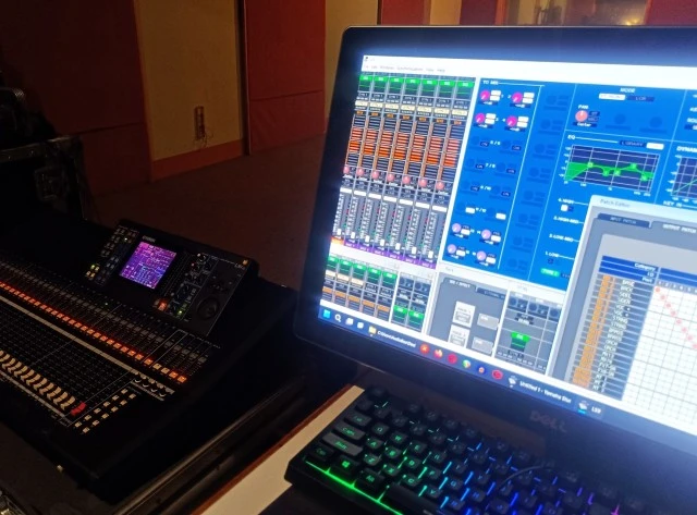 Yamaha LS9-32 / 64 Channels.