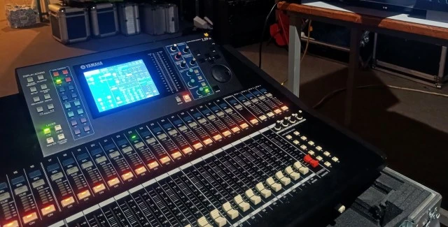 Yamaha LS9-32 / 64 Channels.