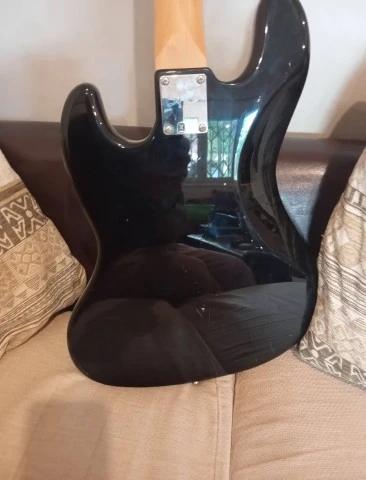 Squier Jazz Base Affinity 2011