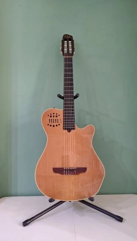 Godin Multiac Grand Concert SA