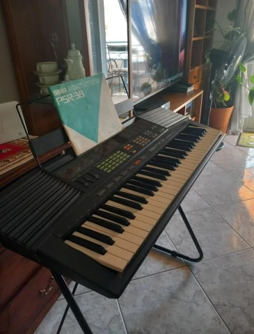 Yamaha Portatone PSR-38