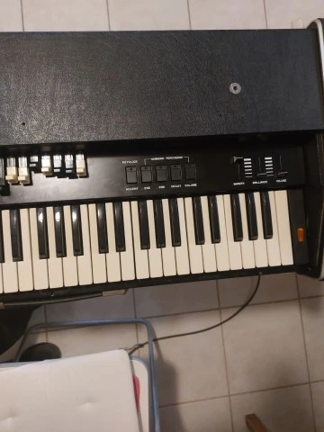 Hammond Organ B100 