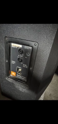 JBL SRX 715