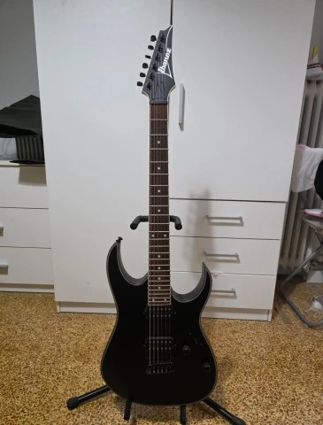 Ibanez RG421