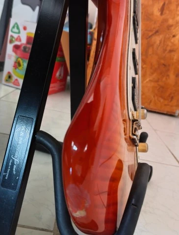 Blade Texas Deluxe (2000), Strat-style