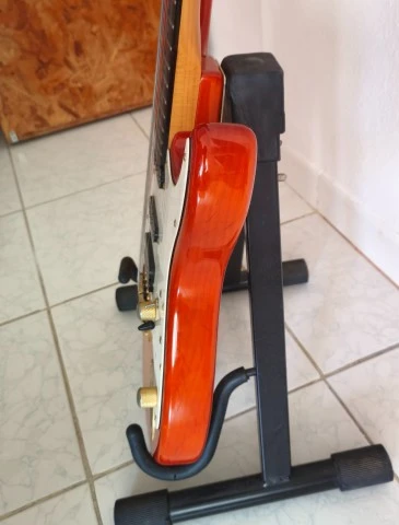 Blade Texas Deluxe (2000), Strat-style