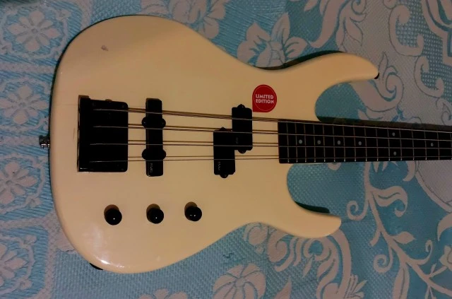 Squier HM 1989