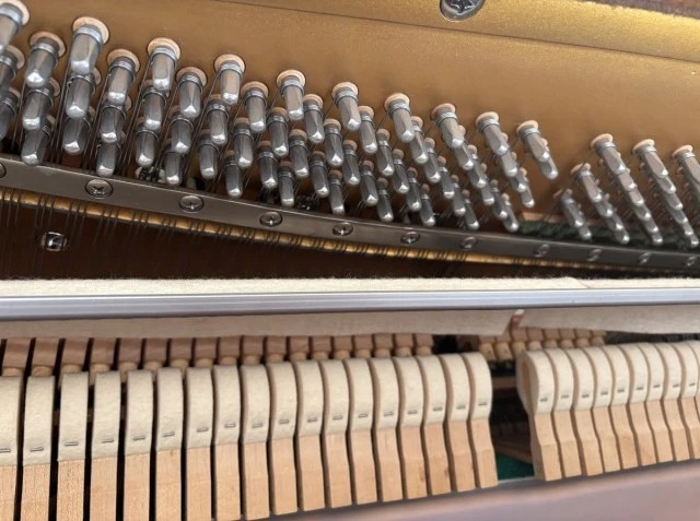 Young Chang U-121 Upright Piano