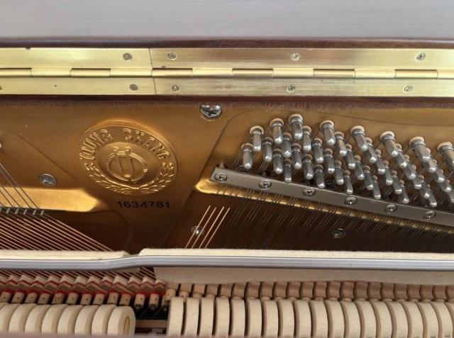 Young Chang U-121 Upright Piano