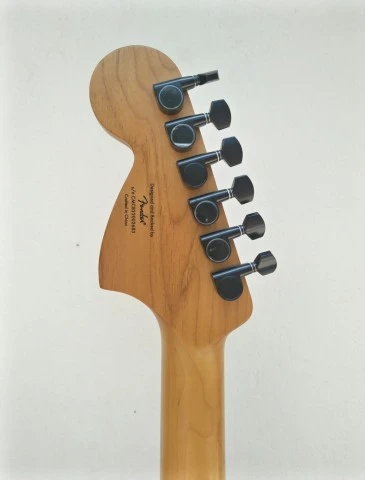 Squier Contemporary Special Stratocaster Black.