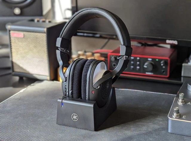 Yamaha YH-WL500 Wireless Headphones