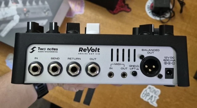 Two Notes Revolt Guitar Preamp
