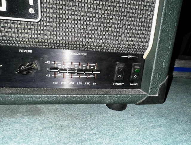 VHT Pitbull G-5034-L Head (USA) – EL34 – 6-Band Graphic