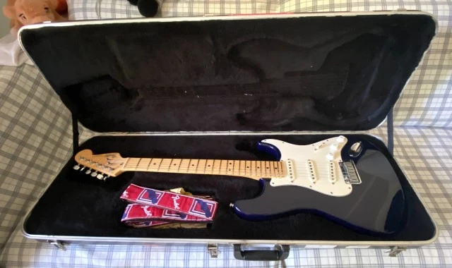 Fender Stratocaster American Standard (1991) - Midnight Blue (σπάνιο χρώμα)