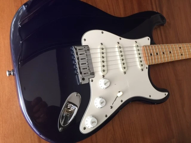 Fender Stratocaster American Standard (1991) - Midnight Blue (σπάνιο χρώμα)