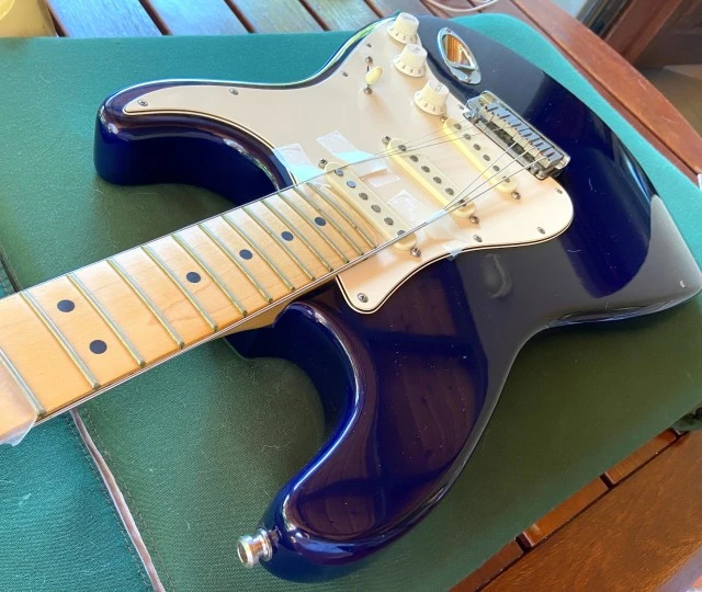 Fender Stratocaster American Standard (1991) - Midnight Blue (σπάνιο χρώμα)