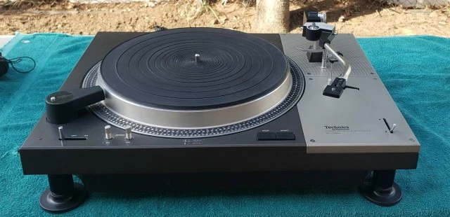 Πικάπ Technics SL-1100