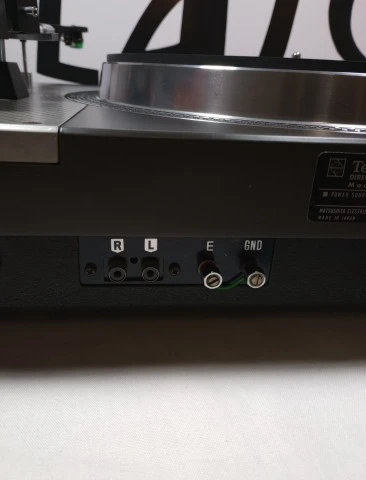 Πικάπ Technics SL-1100