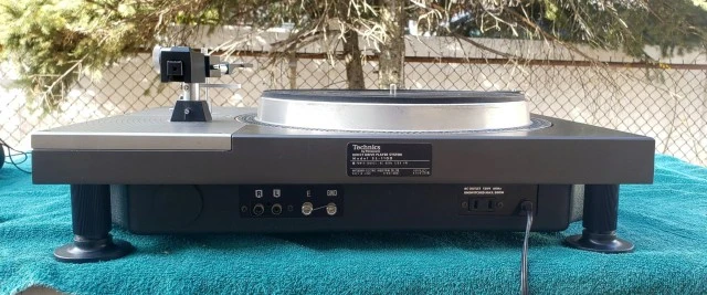 Πικάπ Technics SL-1100