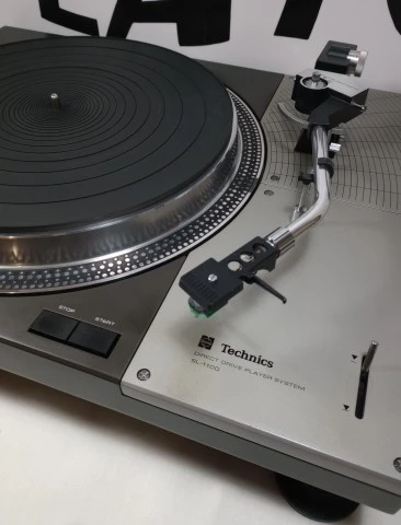Πικάπ Technics SL-1100