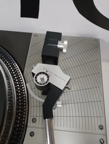 Πικάπ Technics SL-1100