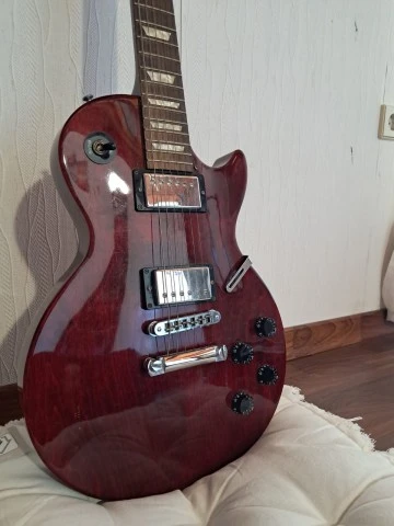 Gibson Les Paul Studio Wine Red με hard case