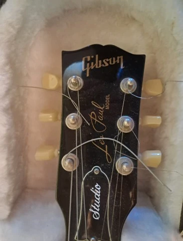 Gibson Les Paul Studio Wine Red με hard case