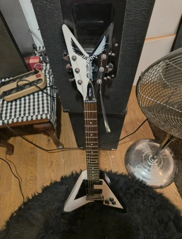 Dean Retro Michael Schenker