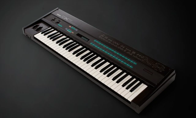 Yamaha DX7 