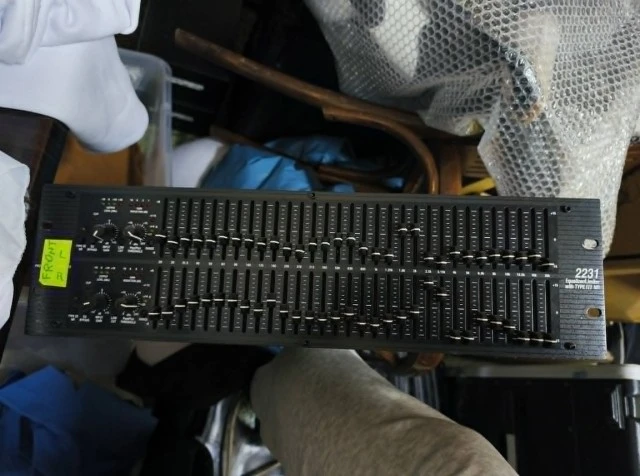 dbx 2231 2-Channel 31-Band Graphic Equalizer