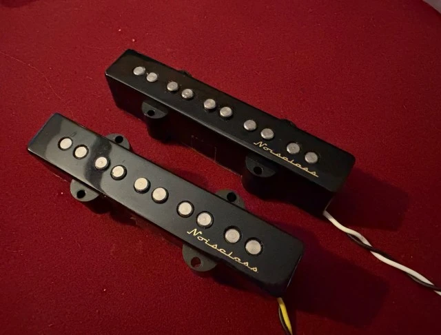 Fender Noiseless Jazz Bass V (5-χορδο) Made in USA