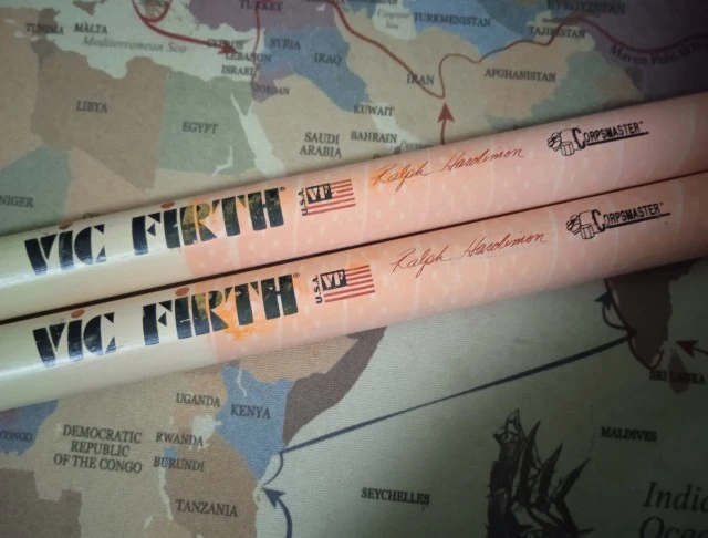 Vic Firth Hickory Μπαγκέτες Ντραμς