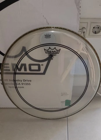 Remo Powerstroke® 3 Clear Bass Drumhead 18