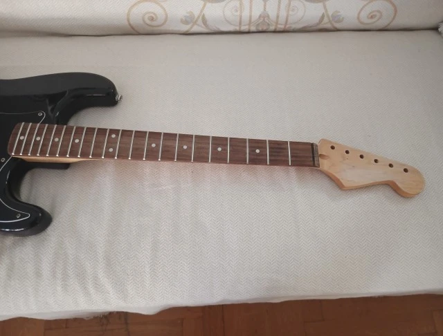 Strat project with stainless steel frets