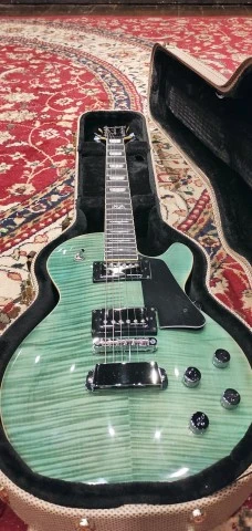 Hagstrom - Super Swede Fall Sky Gloss (w/ Hard Case)