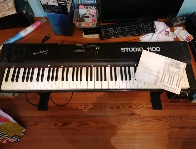 Fatar Studio 1100 MIDI Keyboard