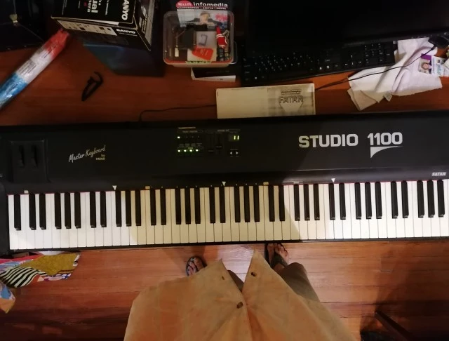 Fatar Studio 1100 MIDI Keyboard
