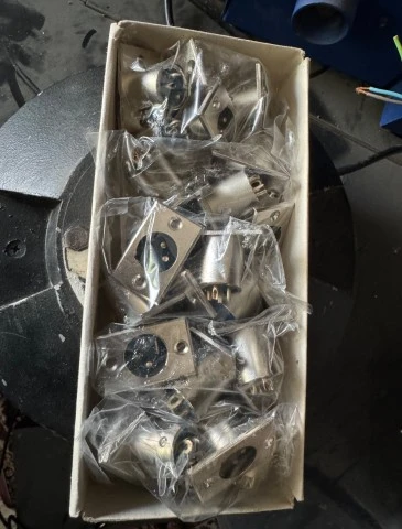 XLR 3-Pin Σασί Panel Mount μεταλλικά New Old Stock πακέ