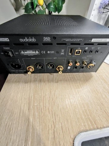 Audiolab 7000N Play KAI Audiolab M DAC PLUS