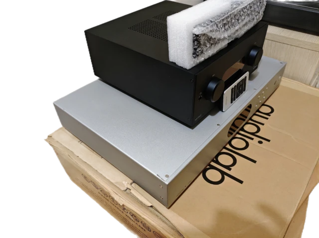 Audiolab 7000N Play KAI Audiolab M DAC PLUS
