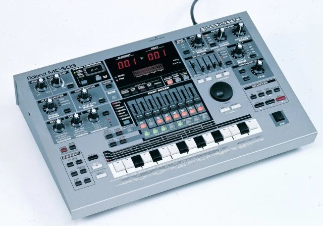 ΖΗΤΕΙΤΑΙ Roland MC 505 Groovebox