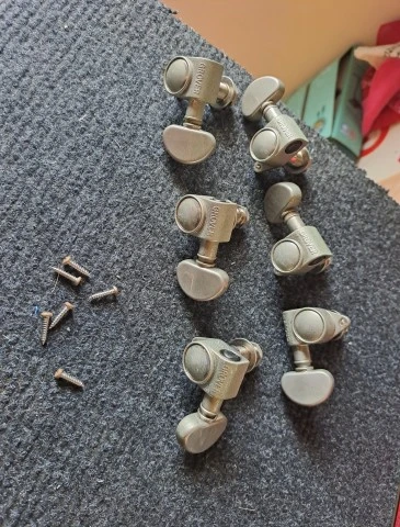 Grover keys 3R-3L