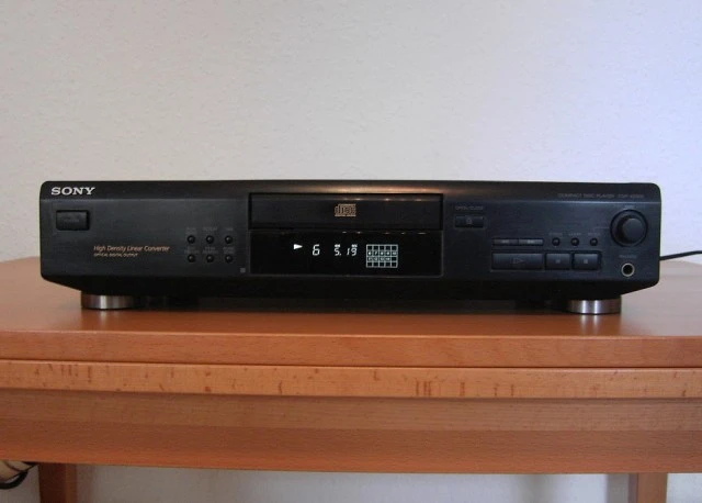 CD Player Sony CDP - XE 500